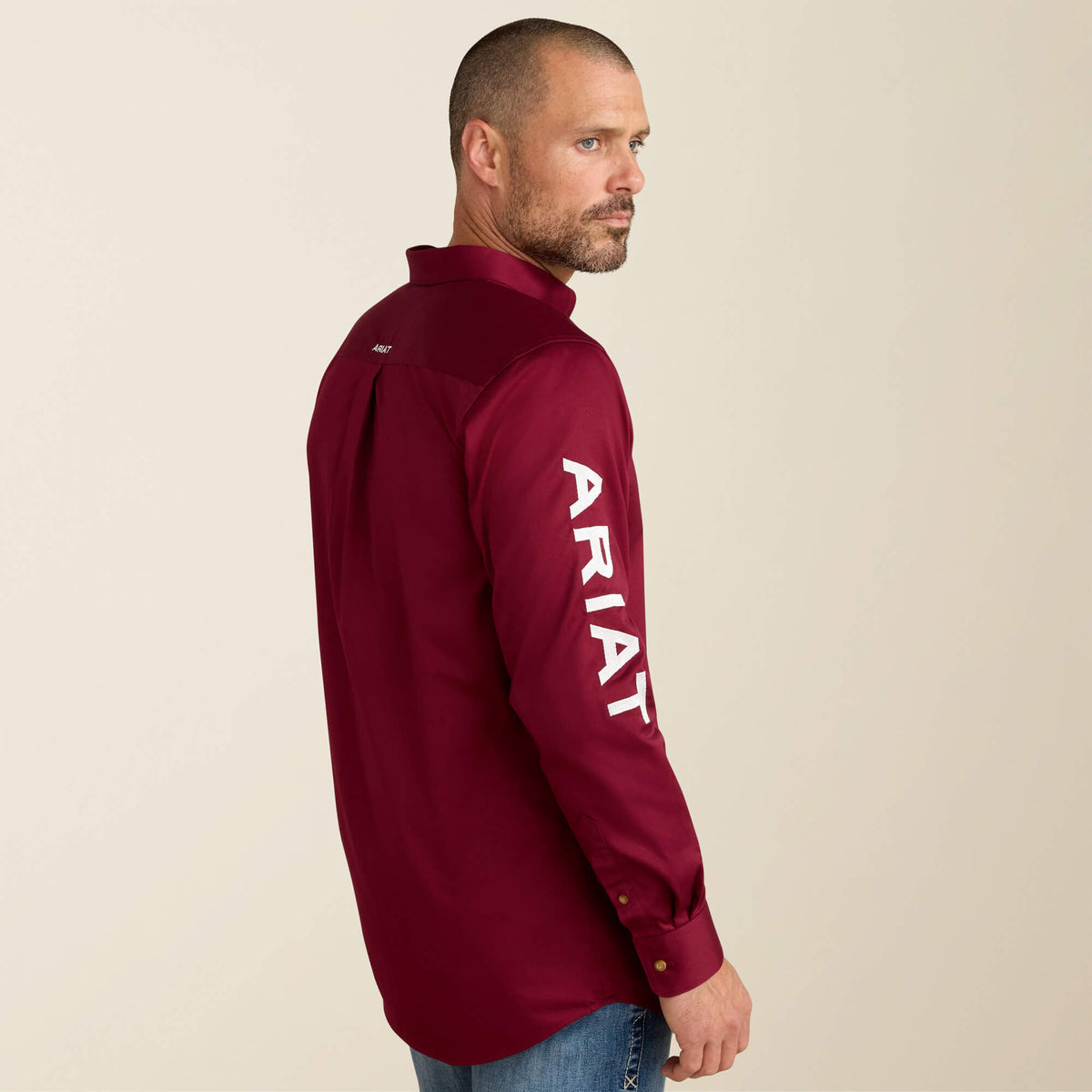 Ariat Trusted | Team Logo Twill Fitted Shirt