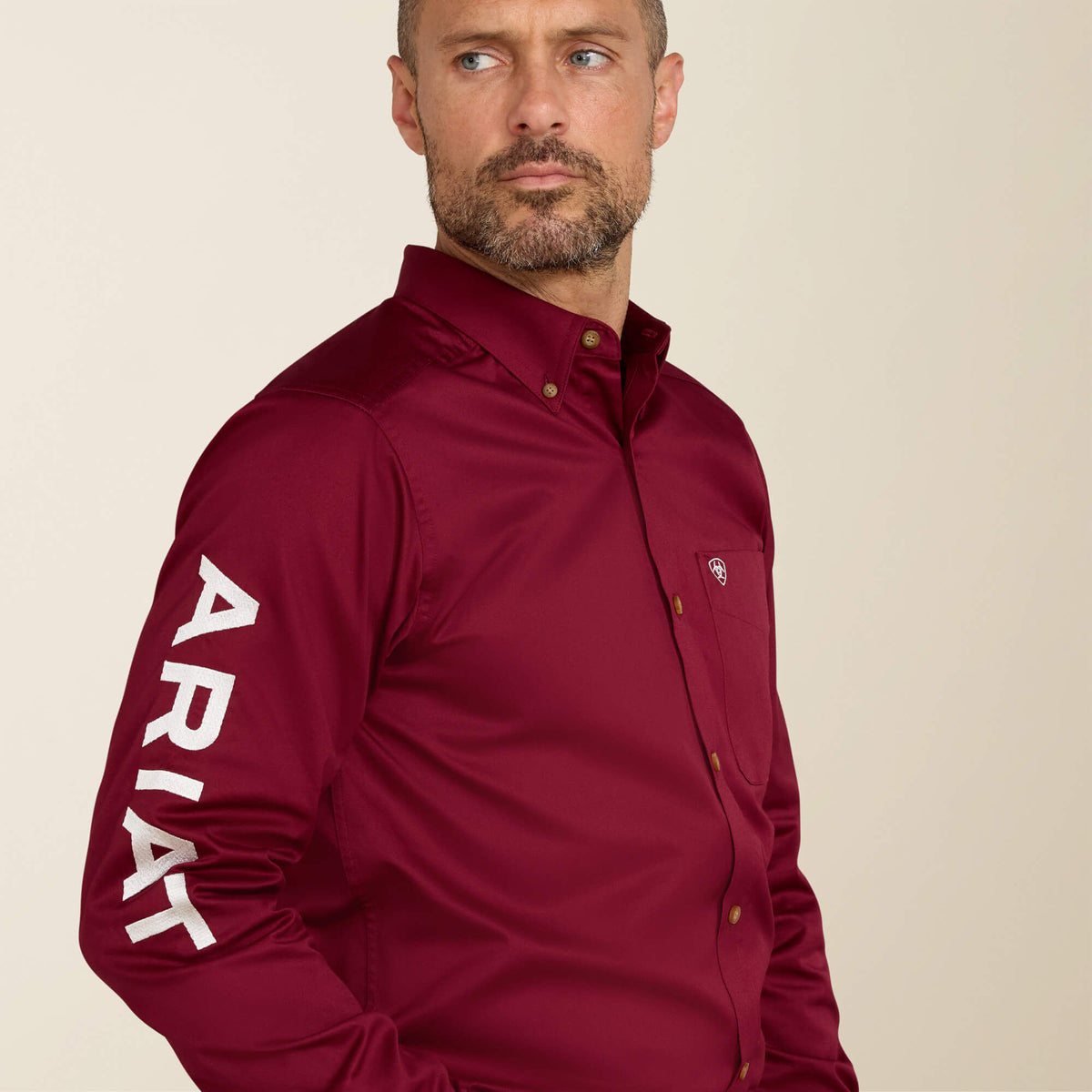Ariat Trusted | Team Logo Twill Fitted Shirt