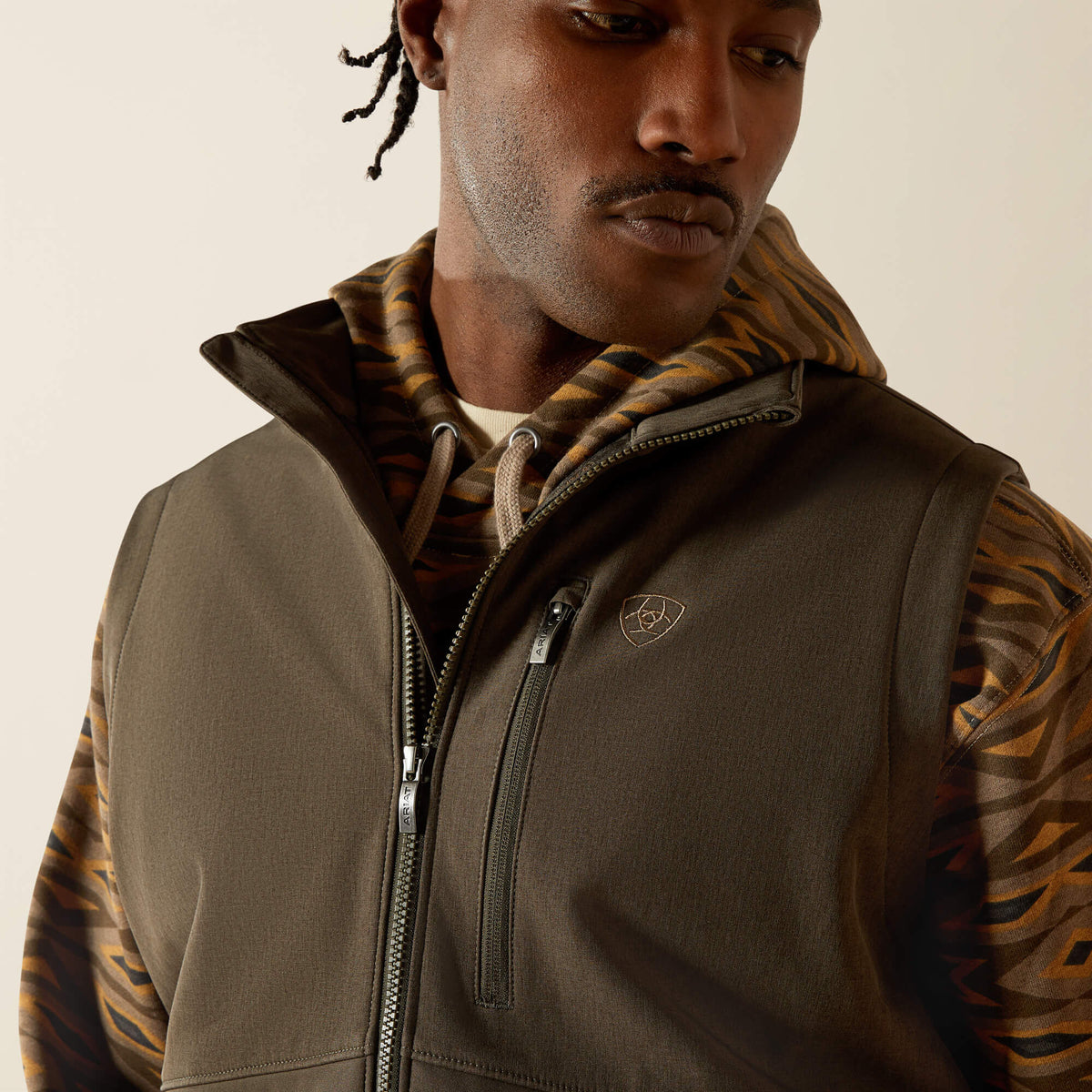 Ariat Deals | Logo Softshell Vest