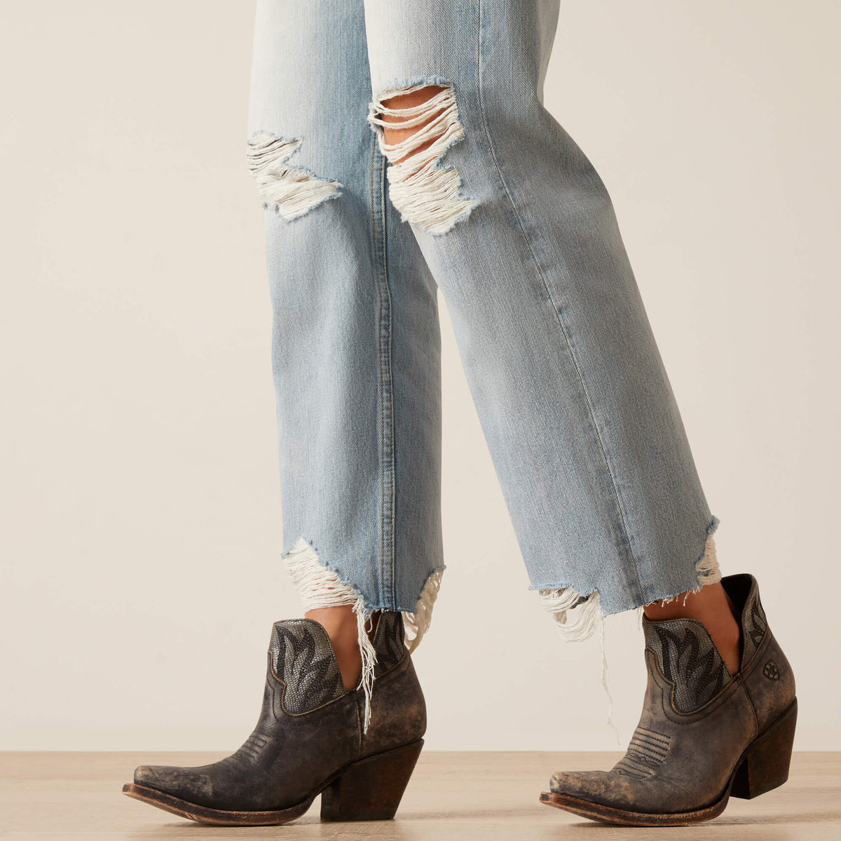 Ariat Hot Sale | Ultra High Rise Tomboy Straight Jean