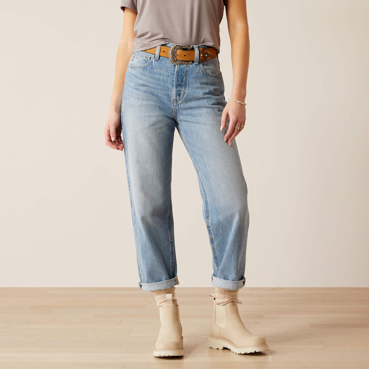 Ariat Top Pick | Ultra High Rise Tomboy Straight Leg Jeans
