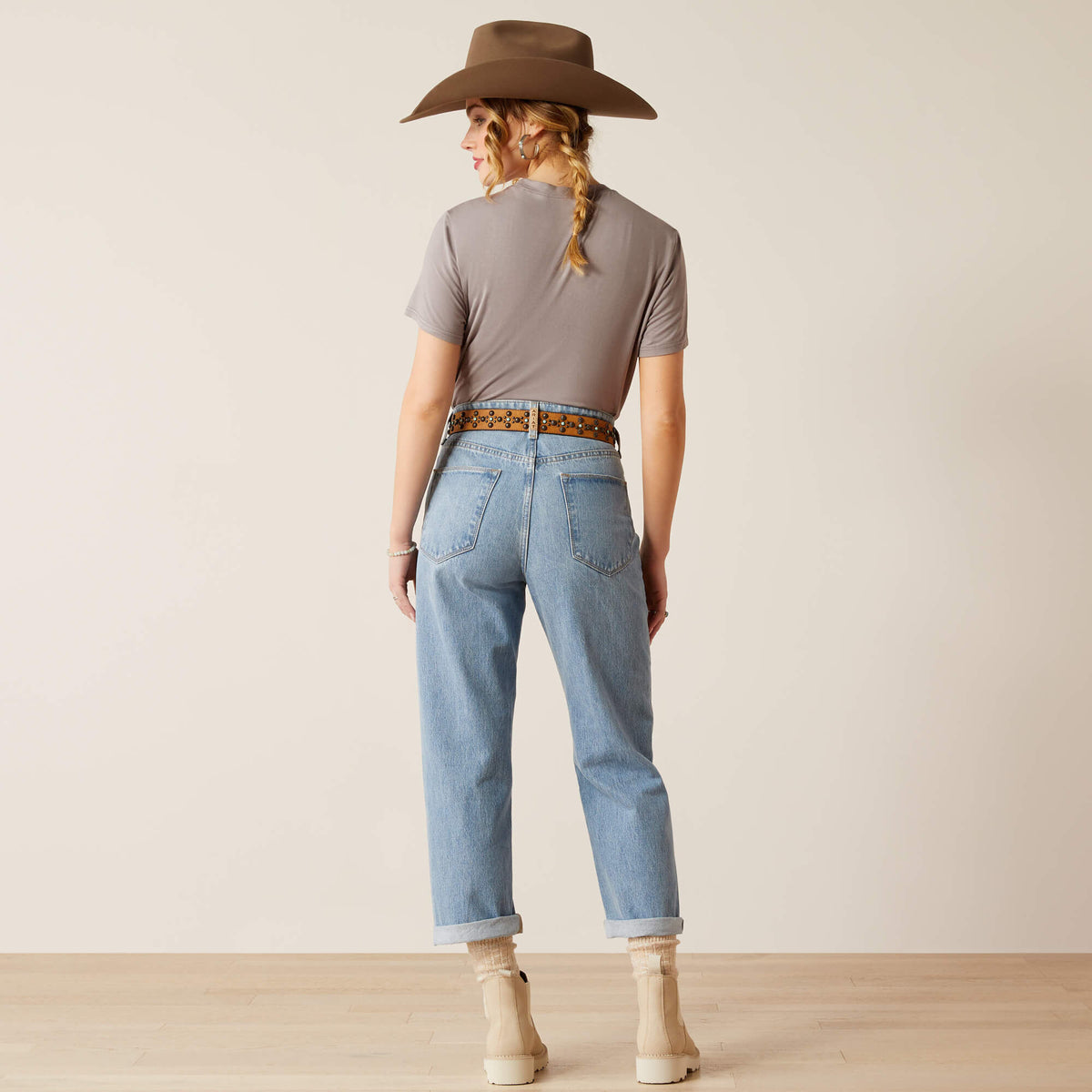 Ariat Top Pick | Ultra High Rise Tomboy Straight Leg Jeans