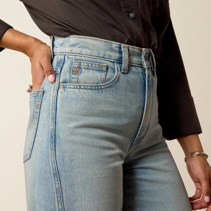 Ariat Premium | Ultra High Rise Jazmine Barrel Jeans