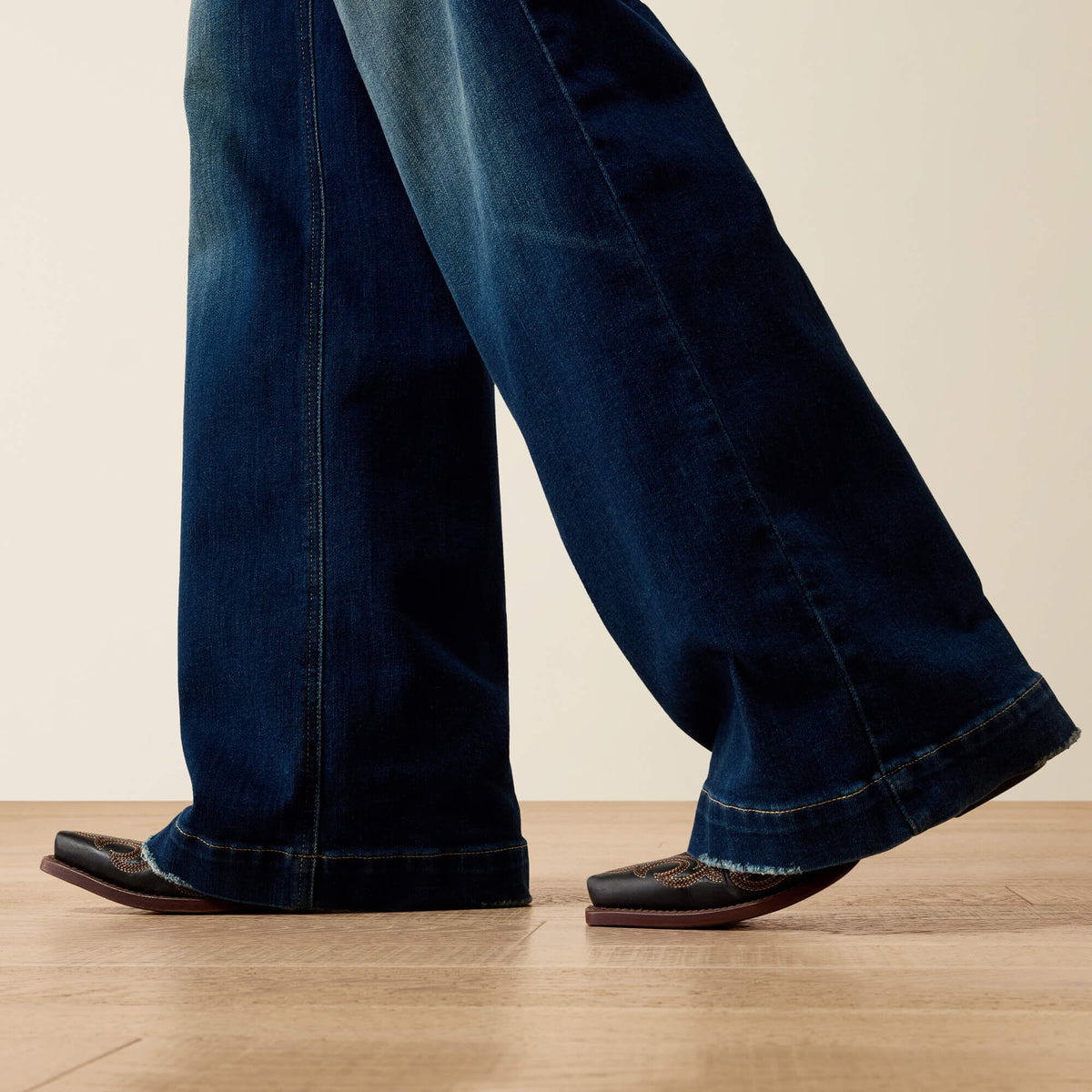Ariat Value | Ultra High Rise Penelope Wide Leg Jeans