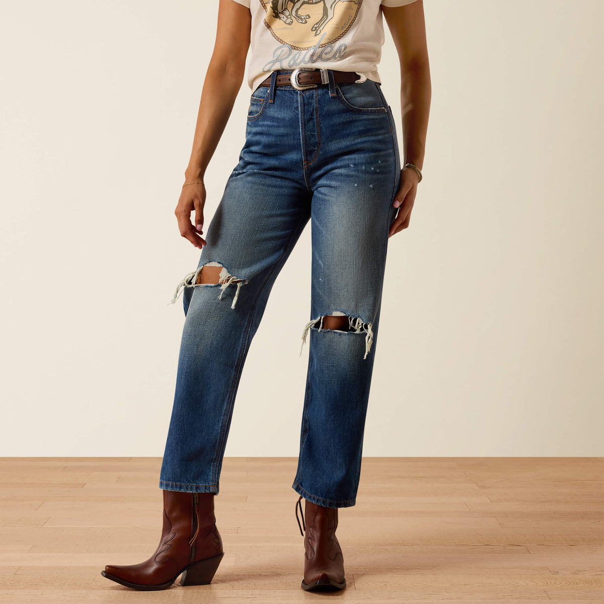 Ariat Value | Ultra High Rise Relaxed Tomboy Straight Leg Jeans