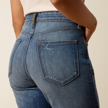 Ariat Value | Ultra High Rise Relaxed Tomboy Straight Leg Jeans
