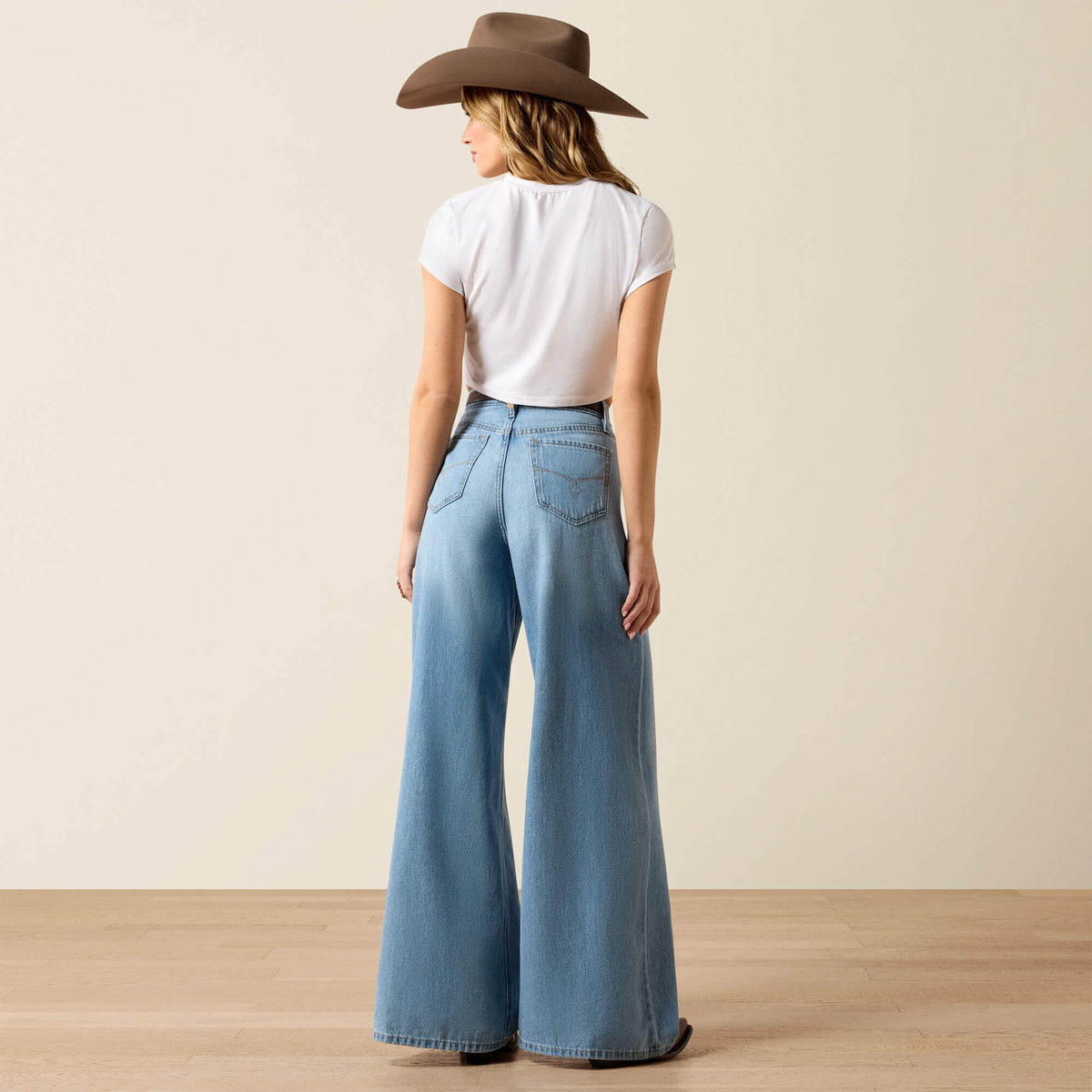 Ariat Latest | Ultra High Rise Calamity Comfort Wide Leg Jeans