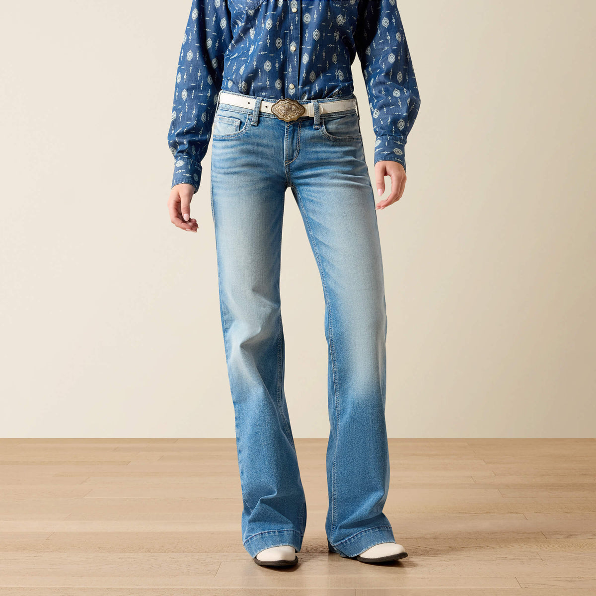 Ariat Top Pick | Mid Rise Clara Trouser Jeans