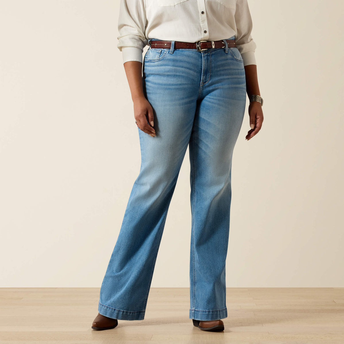 Ariat Top Pick | Mid Rise Clara Trouser Jeans