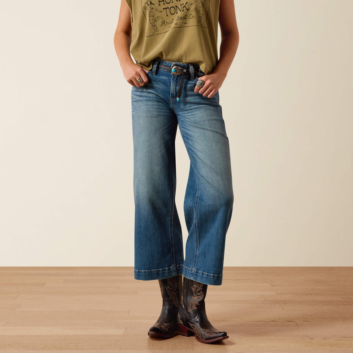 Ariat New | Perfect Rise Jazmine Wide Leg Crop Jeans