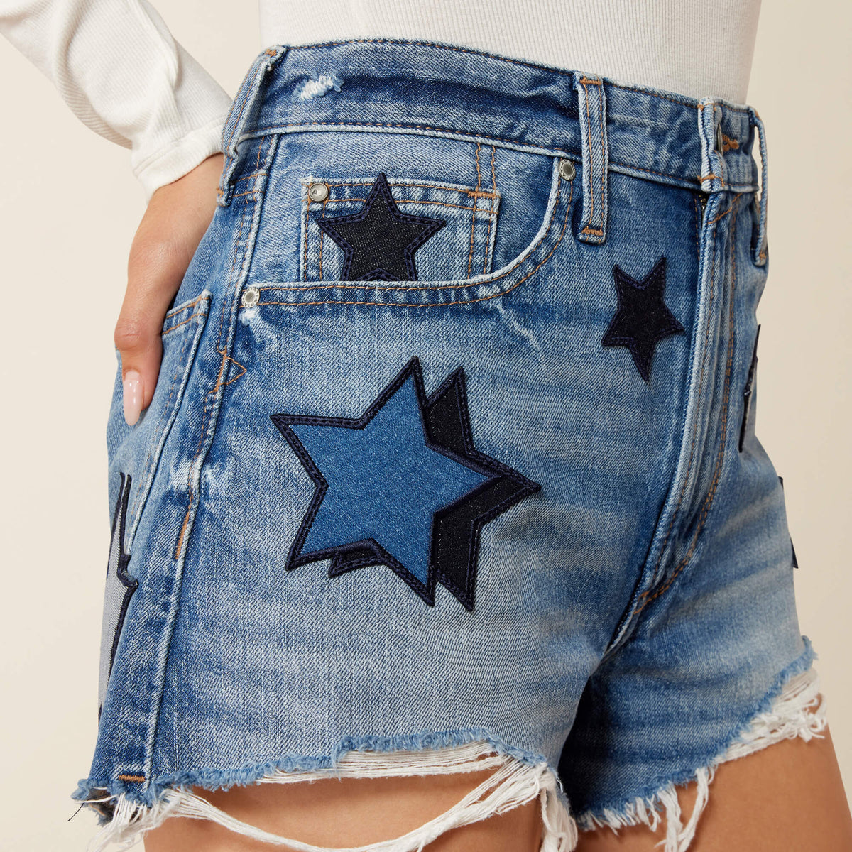 Ariat Deals | Ultra High Rise Americana Denim 3" Shorts
