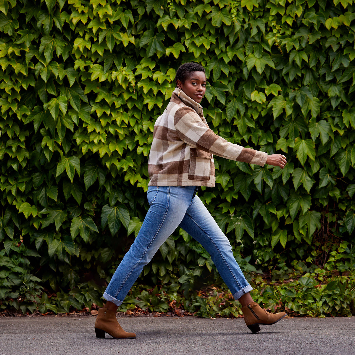 Ariat Classic | High Rise Bridle Slim Straight Leg Jeans