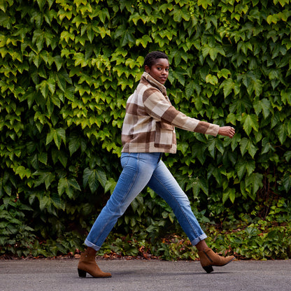 Ariat Classic | High Rise Bridle Slim Straight Leg Jeans