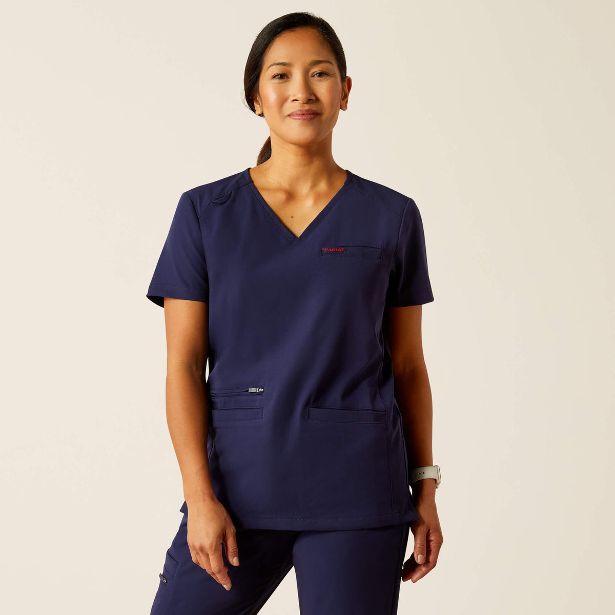 Ariat Quality | Clara 6 Pocket Scrub Top