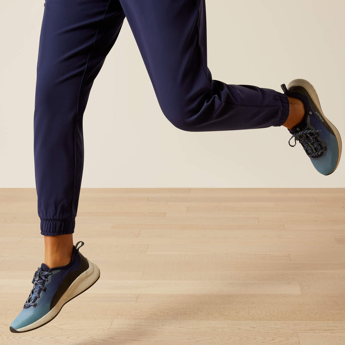 Ariat Trusted | Blackwell Cargo Stretch Jogger Scrub Pant