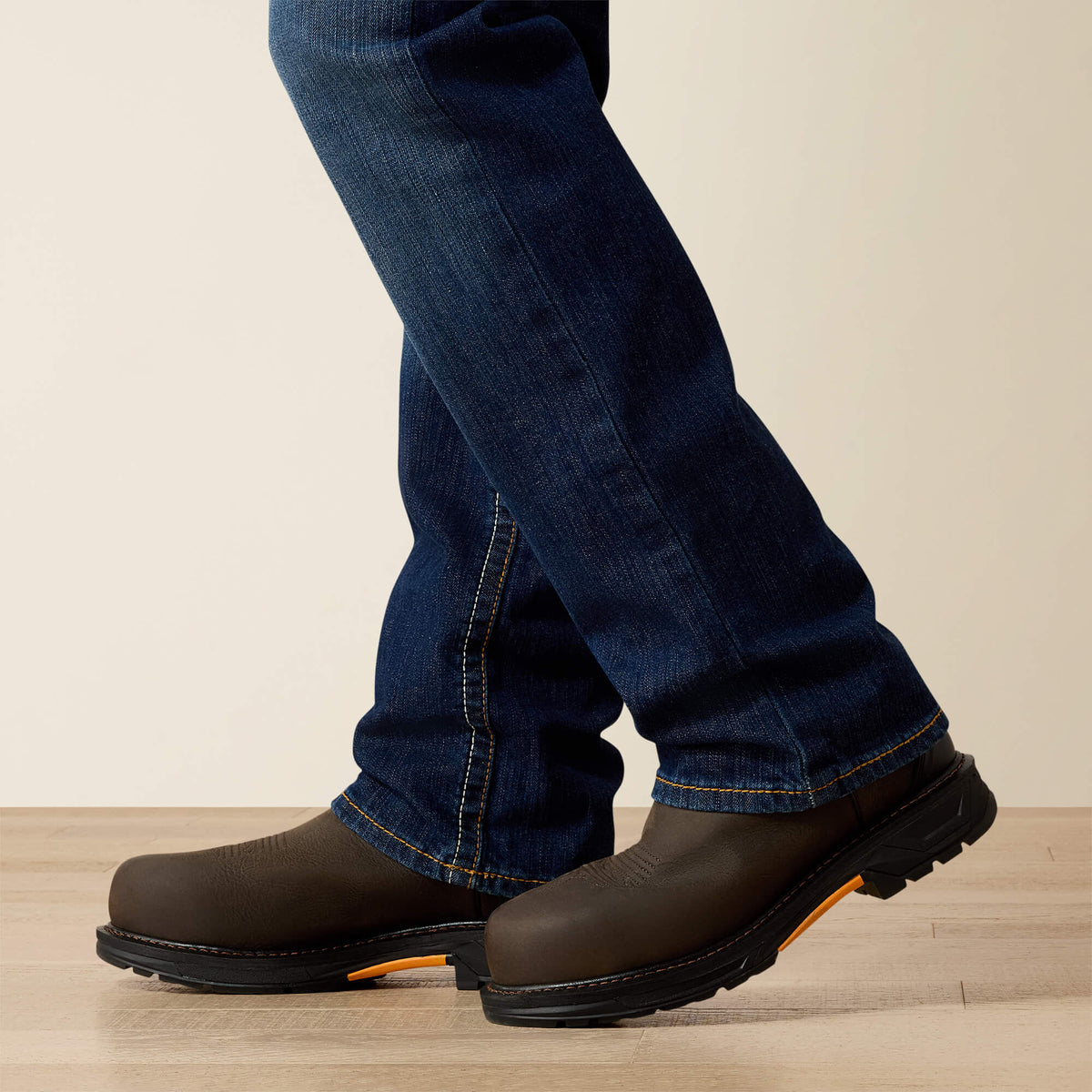 Ariat Trusted | FR M4 Relaxed DuraStretch Stillwell Boot Cut Jean
