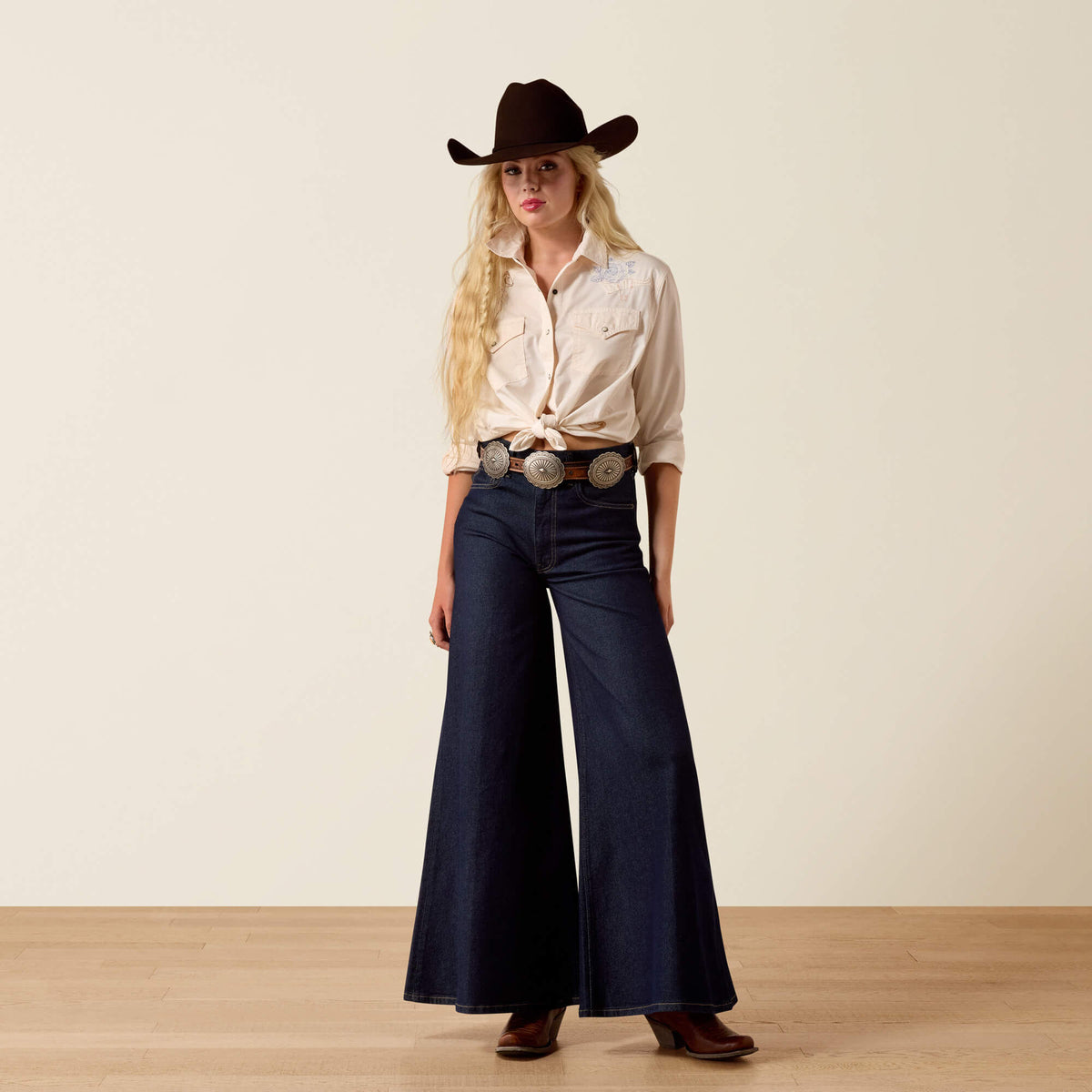 Ariat Trusted | Ashville Embroidered Snap Shirt